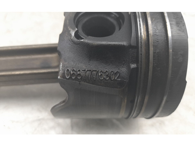 Píst 0687776302 Opel Astra K D 16 DTH