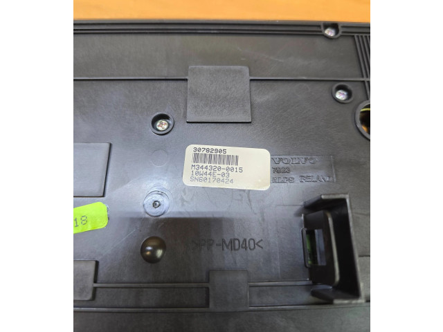 Блок управления климат-контролем 30782905, SN60170424 Volvo V70