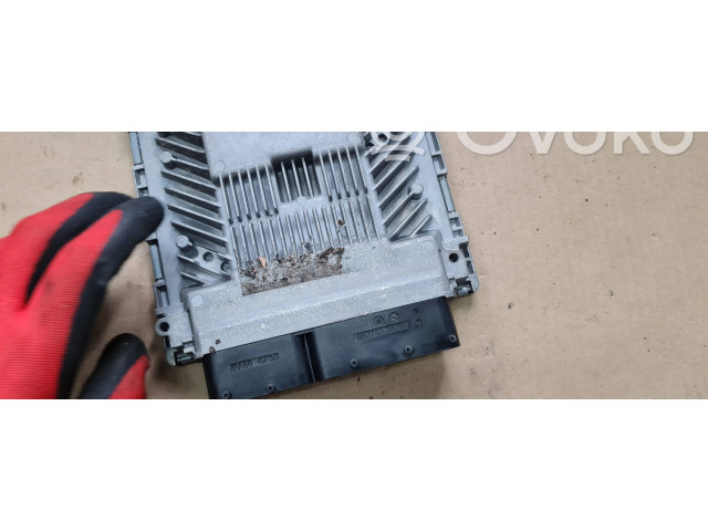 Блок управления двигателя 8R0907551D, 5WP47253   Audi Q5 SQ5