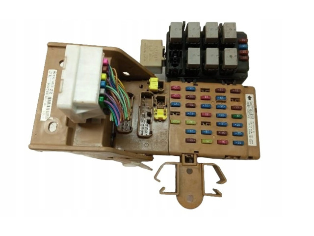 Блок предохранителей  CM19360AN, 82201FG010   Subaru Forester SH    