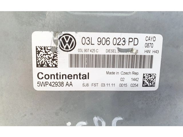 Řídící jednotka 03L906023PD, 5WP42938AA Volkswagen Caddy 2011