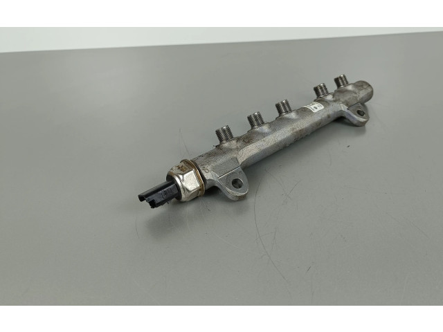 Топливная рампа A6720700095   SsangYong Rexton  