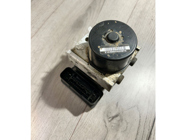 Блок АБС 1K0907379P, 00009496E5   Skoda  Octavia Mk2 (1Z)  2004 - 2013 года