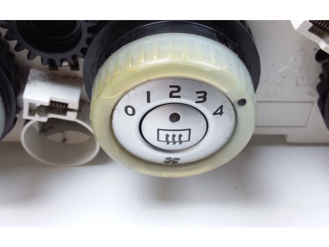 Блок управления климат-контролем PMN164569U, 69660002 Mitsubishi Colt