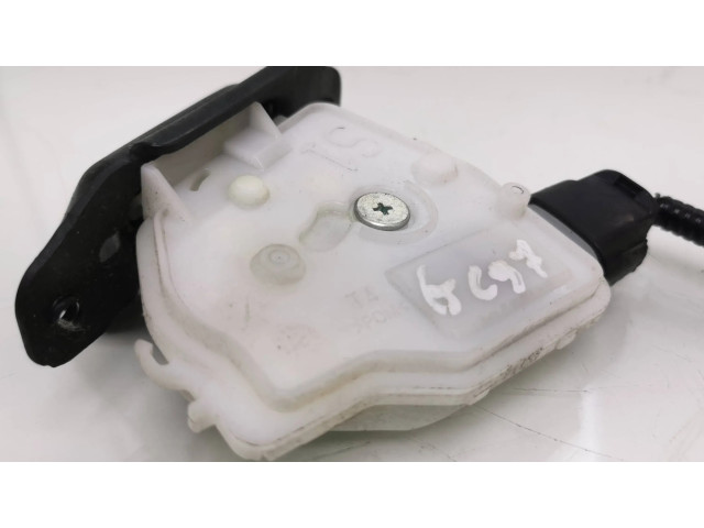 Zámek zadních dveří 1863   Hyundai Santa Fe 2007