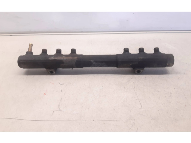 Топливная рампа 30757146, 007614L2 Volvo V70