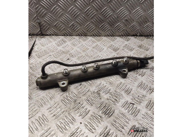 Топливная рампа 0445214051   Honda Accord  