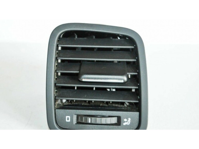 Боковая воздушная решётка