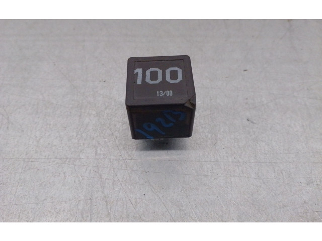 Блок предохранителей 7M0951253A Seat Ibiza II (6k)