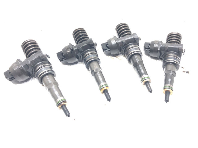 Комплект форсунок 0414720215 Audi A3 S3 8P