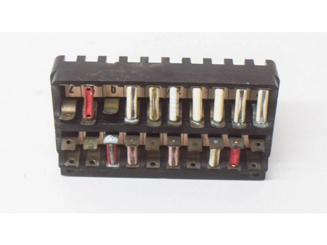 Pojistková skříňka A1075400450 Mercedes-Benz SL R107 1981