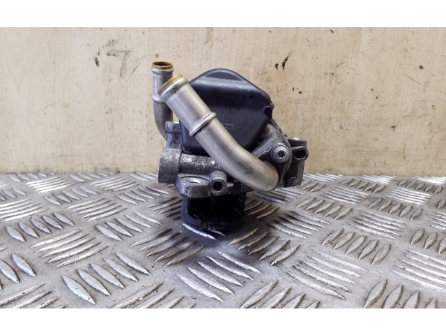 Топливная рампа 04L131501RV, 04L131501R   Volkswagen PASSAT B8  