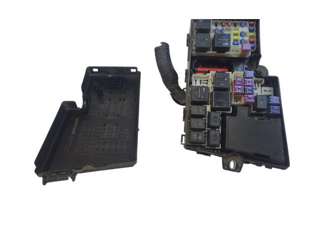 Pojistková skříňka EG2166767, EH6466761A Mazda CX-7 2011