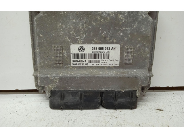 Блок управления двигателя 03E906033AN, 5WP4423403 Skoda Fabia Mk2 (5J)