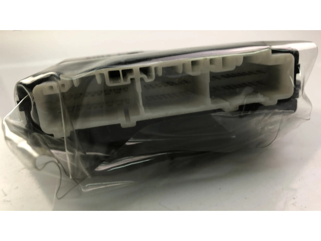 Блок управления 8922350110   Lexus LS 400