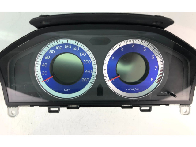 Панель приборов 30733364   Volvo V70       