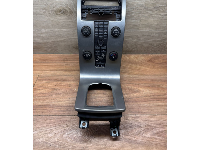 Блок управления климат-контролем 30672565   Volvo V50