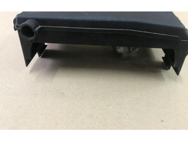 Блок предохранителей     Opel Meriva B    