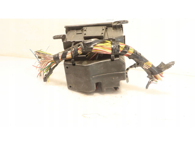 Блок предохранителей Peugeot 607