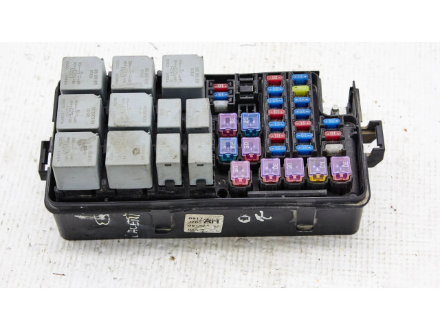 Pojistková skříňka j200ah Chevrolet Lacetti 2007