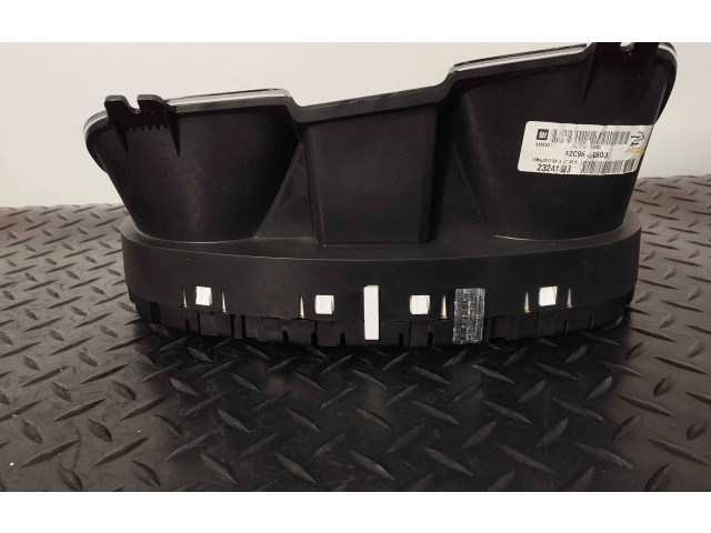 Панель приборов 23241683 Chevrolet Camaro