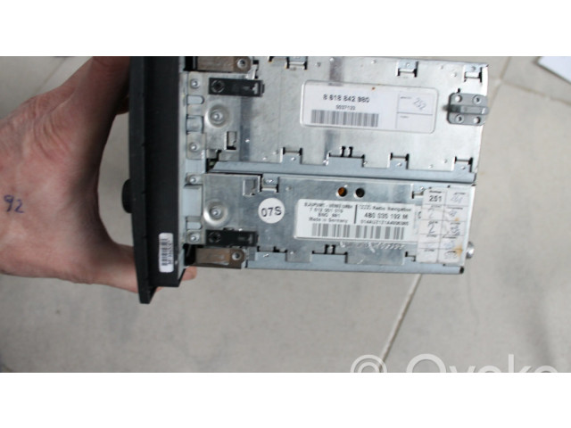 Радио/ проигрыватель CD/DVD / навигация