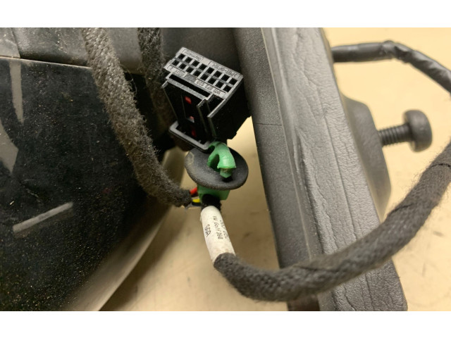 Зеркало электрическое Volkswagen Golf VI 2008 - 2013 года