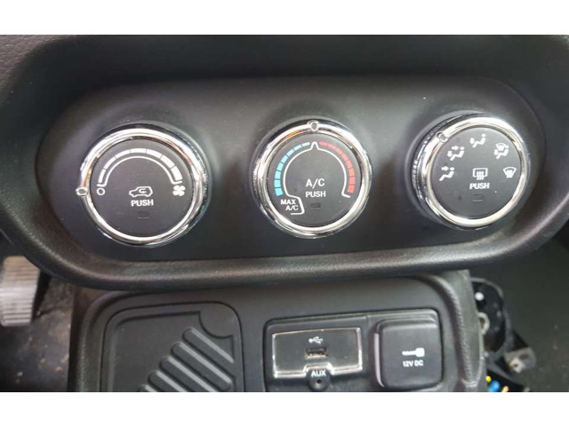 Блок управления климат-контролем 735657792 Jeep Renegade