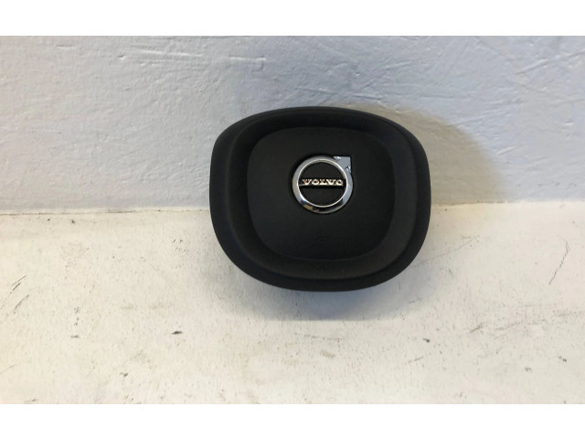 Подушка безопасности водителя 39834785   Volvo XC90