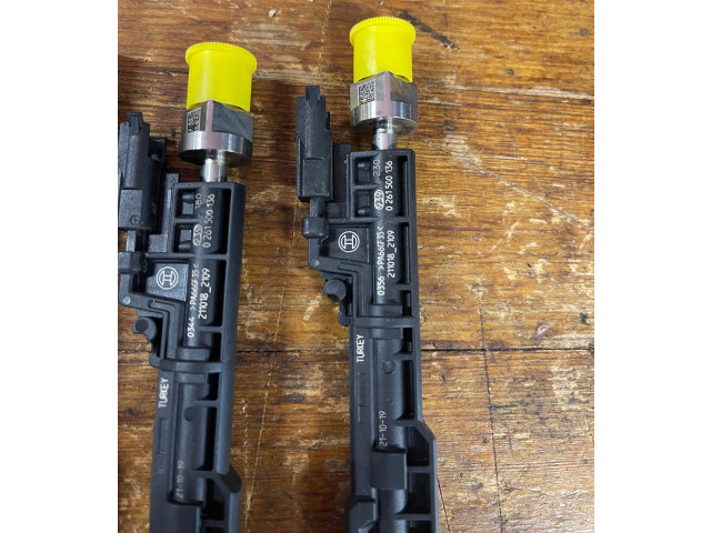 Vstřikovač 0261500136, 6012810UZ BMW M5