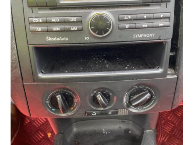 Моторчик дворников 6Q1955119A Skoda Fabia Mk1 (6Y)