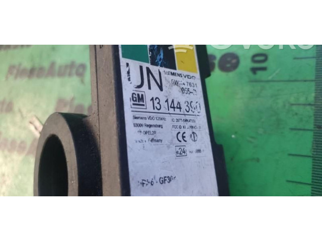 Блок управления двигателем Блок управления 12249828, 13144390   Opel Meriva A