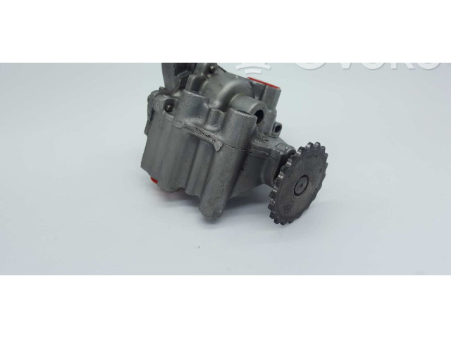 Масляный насос  M9R856 8200345757, 8200939286  Renault Koleos I 