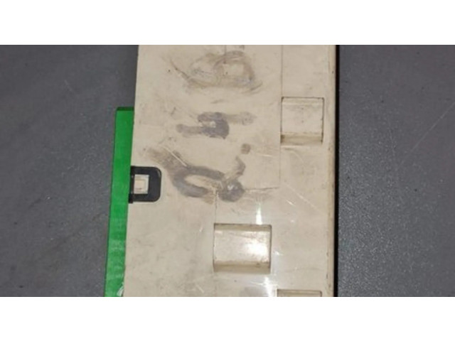 Блок управления 9472461   Volvo V70