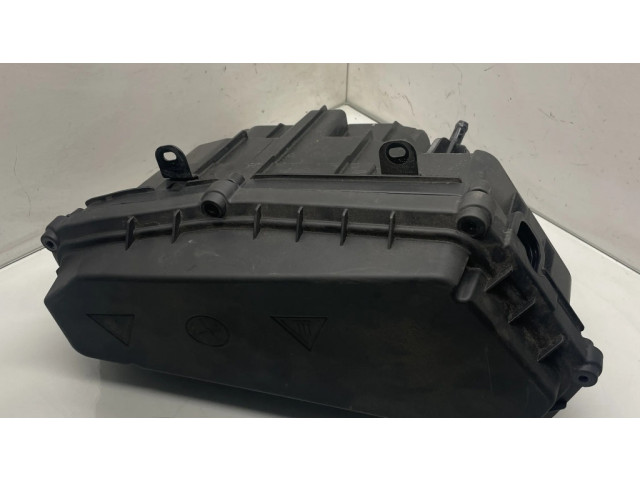 Pojistková skříňka 8509913 BMW 4 F36 Gran coupe 2017