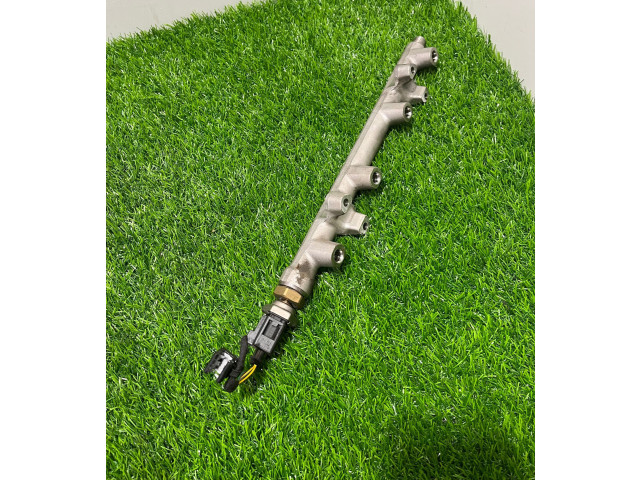 Топливная рампа 05e133320   Skoda Karoq  