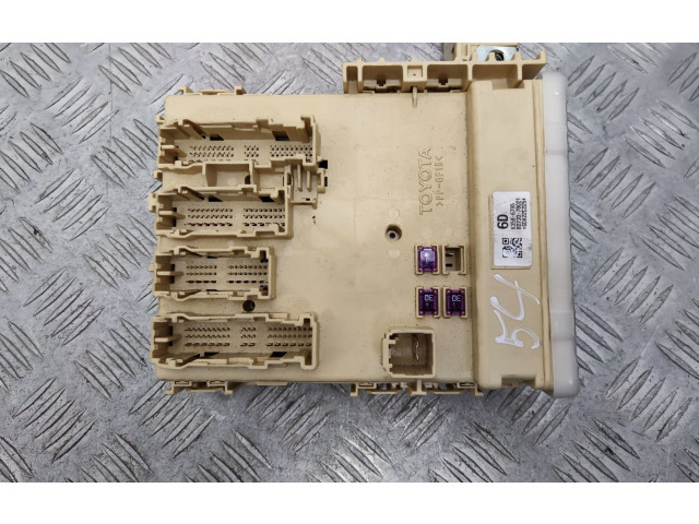 Блок предохранителей 8273078021 Lexus NX