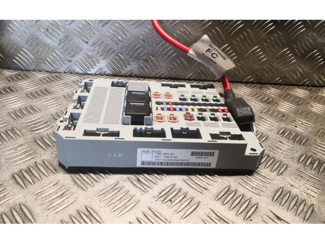 Блок предохранителей  8X2T14B476BD   Jaguar XF X250    