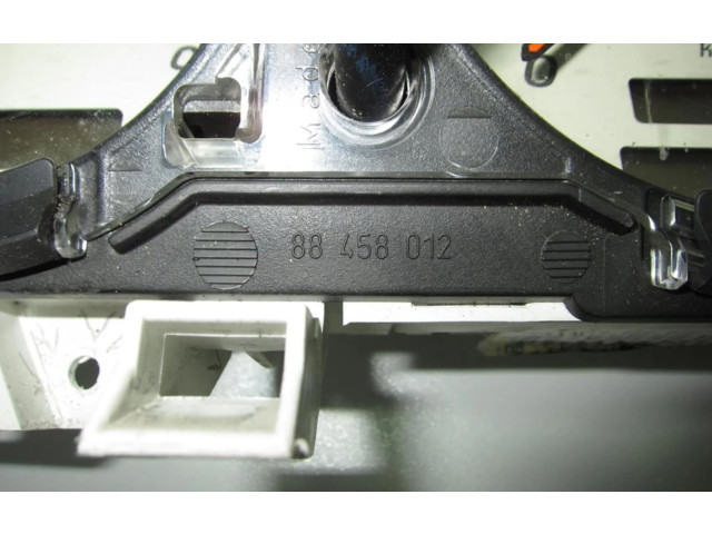 Přístrojová deska Mercedes-Benz SLK R170 88458012