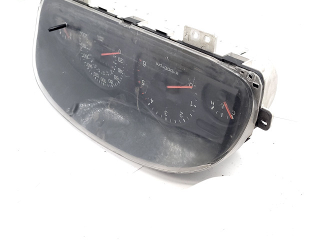 Přístrojová deska KIA Carnival 1998 OK57A55430, 20032540