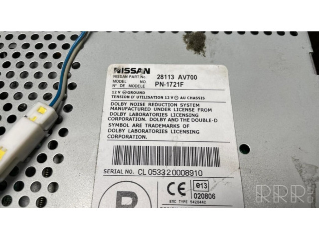 Радио/ проигрыватель CD/DVD / навигация