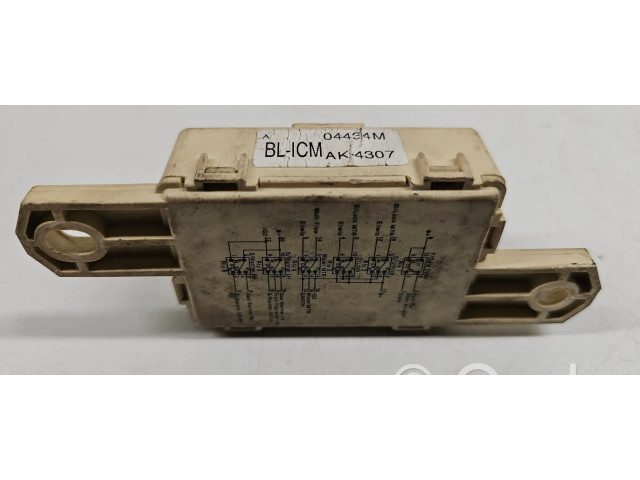 Блок предохранителей    KIA Sorento    