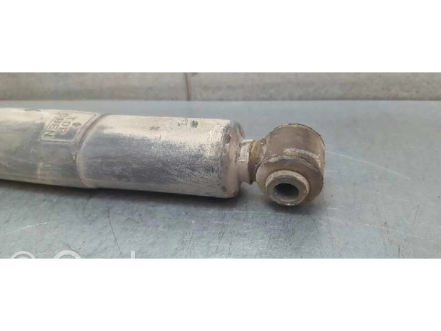 Задний амортизатор с пружиной      