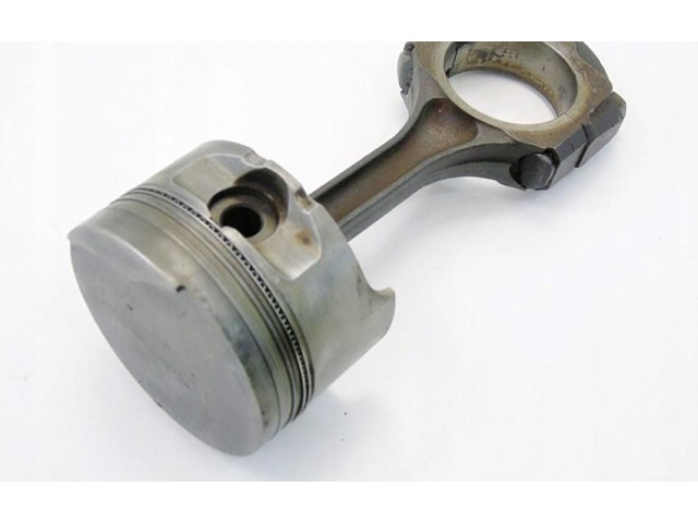  Поршень  K7MTKS  Renault Clio II  