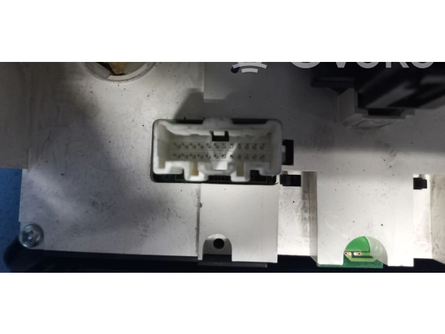 Блок управления климат-контролем Mazda 3 I