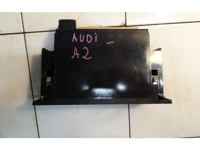 Блок управления климат-контролем 8Z0820043   Audi A2