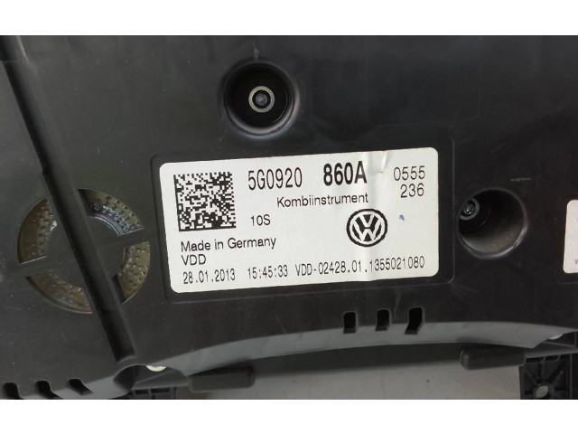 Панель приборов 5G0920860A   Volkswagen Golf VII       