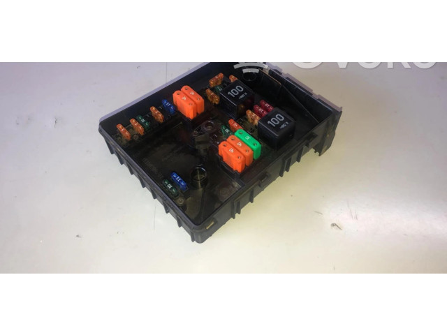 Pojistková skříňka 1K0937125A, 1K0937125A Volkswagen Caddy 2008