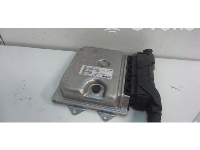 Блок управления двигателя 55246588   Opel Combo D