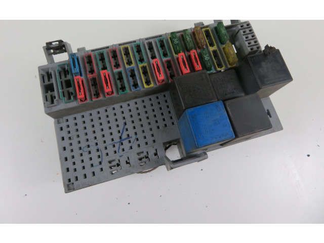 Pojistková skříňka Opel Astra F 1995